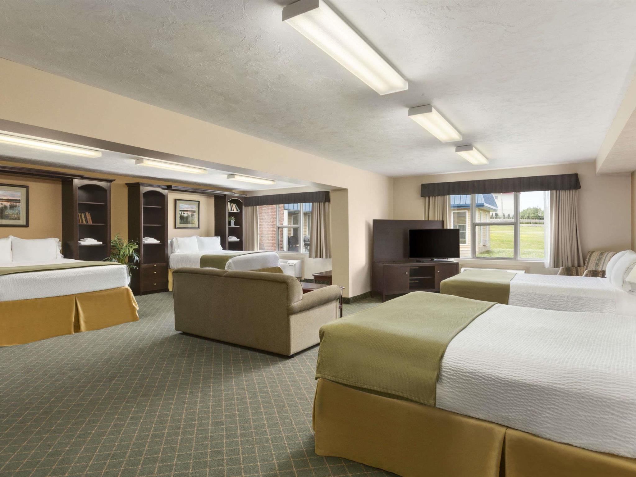 Days Inn & Suites By Wyndham Moncton Buitenkant foto