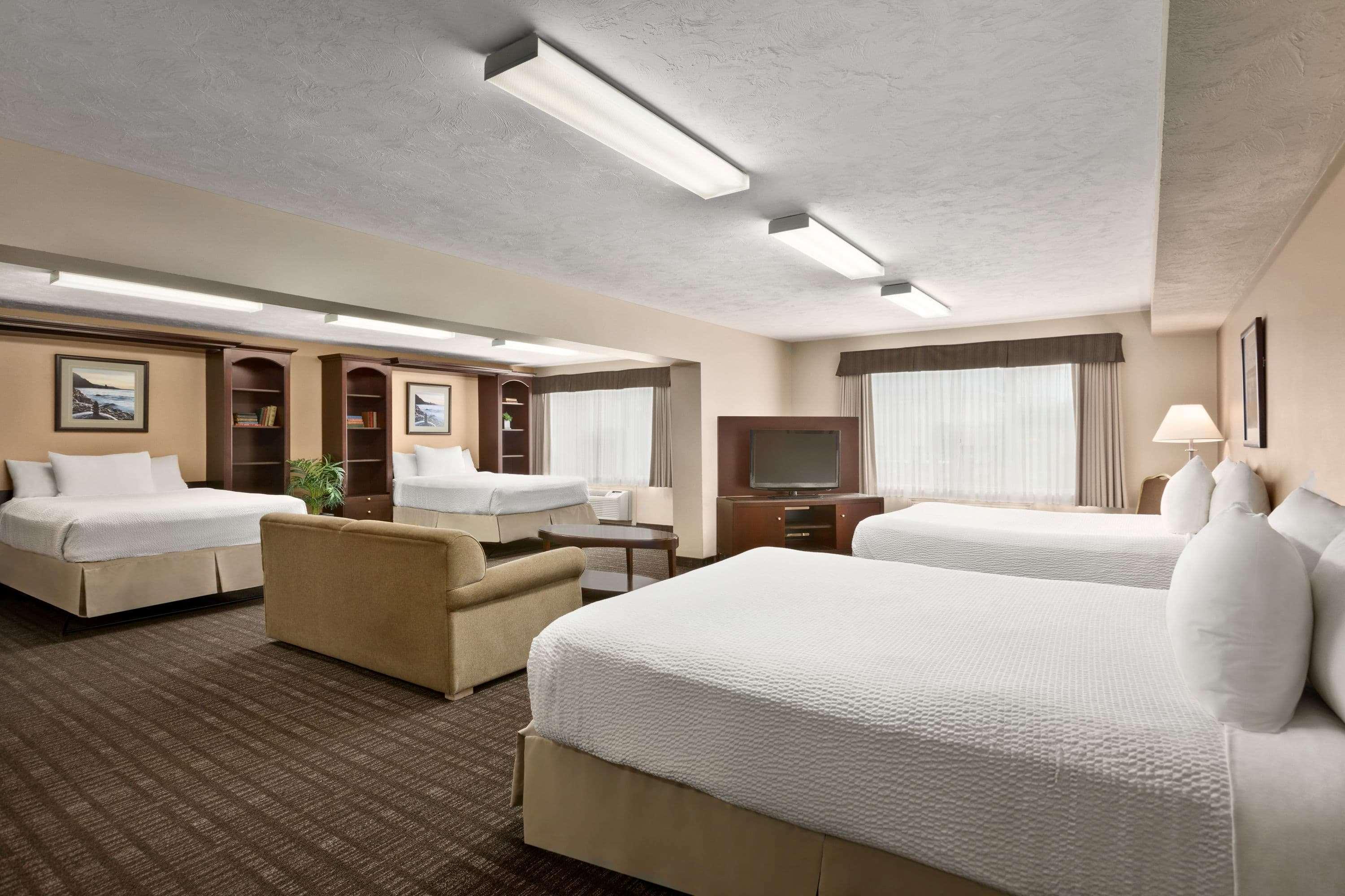 Days Inn & Suites By Wyndham Moncton Buitenkant foto