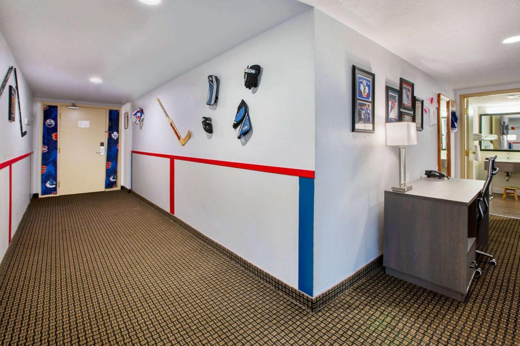 Days Inn & Suites By Wyndham Moncton Buitenkant foto