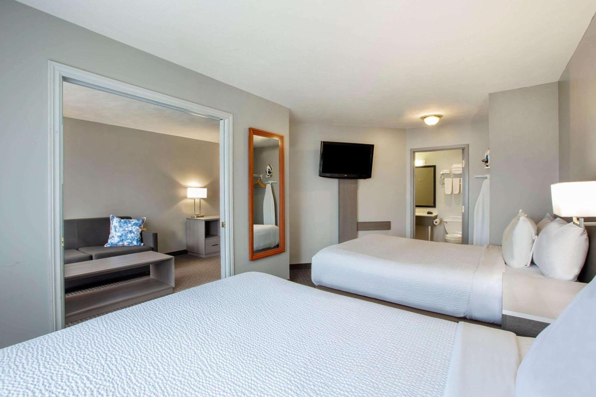 Days Inn & Suites By Wyndham Moncton Buitenkant foto