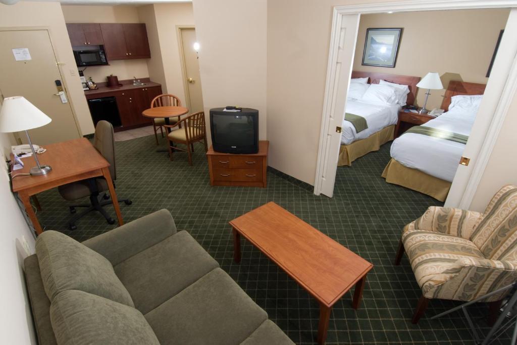 Days Inn & Suites By Wyndham Moncton Buitenkant foto